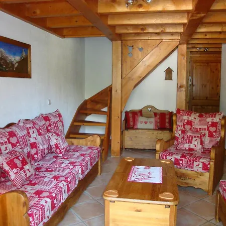 Duplex Chaleureux Au Centre, Proche Commerces Et Telepherique, Avec Balcon Sud Et Parking Couvert - Fr-1-464-76