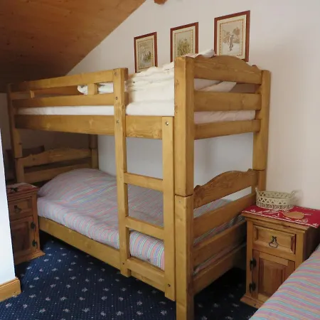 Duplex Chaleureux Au Centre, Proche Commerces Et Telepherique, Avec Balcon Sud Et Parking Couvert - Fr-1-464-76